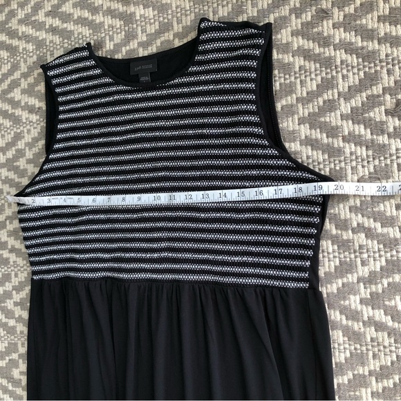 J Jill Wearever Collection sleeveless smocked bodice size large dress - Picture 4 of 7